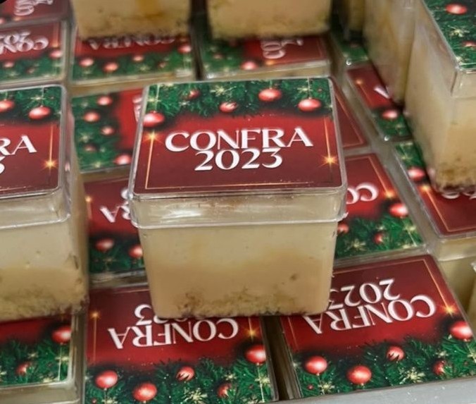 Bolo no pote para confraternização